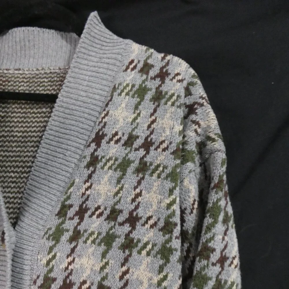 Heavy Wool Blend Houndstooth Button-Up Cardigan | xl - extra large | V-Neck - Picture 5 of 15